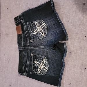9/10 Reg Maurices Jean Shorts